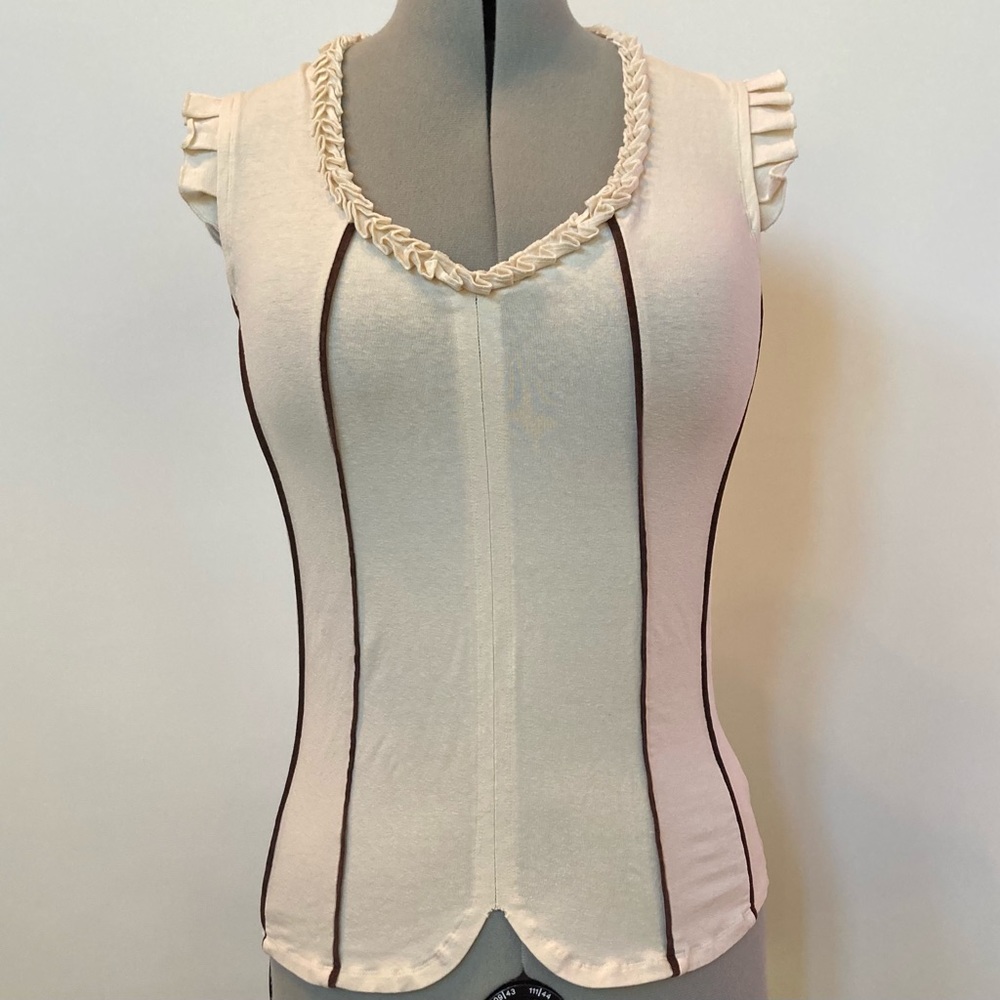 Nomads organic cotton/hemp blend stretchy tank top with cutout back